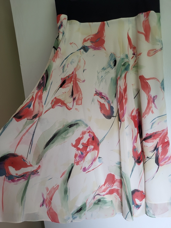 Jones New York Dresses & Skirts - Jones New York Floral Silk Maxi Skirt in Black, Cream, Pink and Green